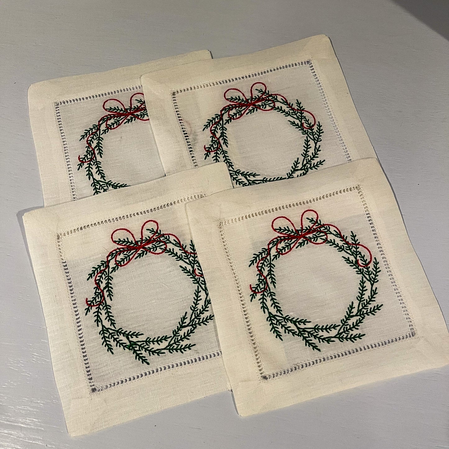 Christmas Wreath Embroidered Cocktail Napkins, Set of 4