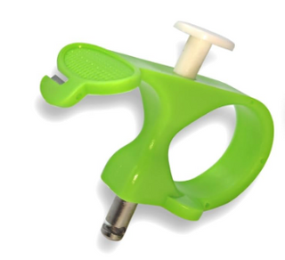 🧵 3-in-1 Needle Puller Tool – Thread Cutter, Sewing Thimble & Needle Gripper
