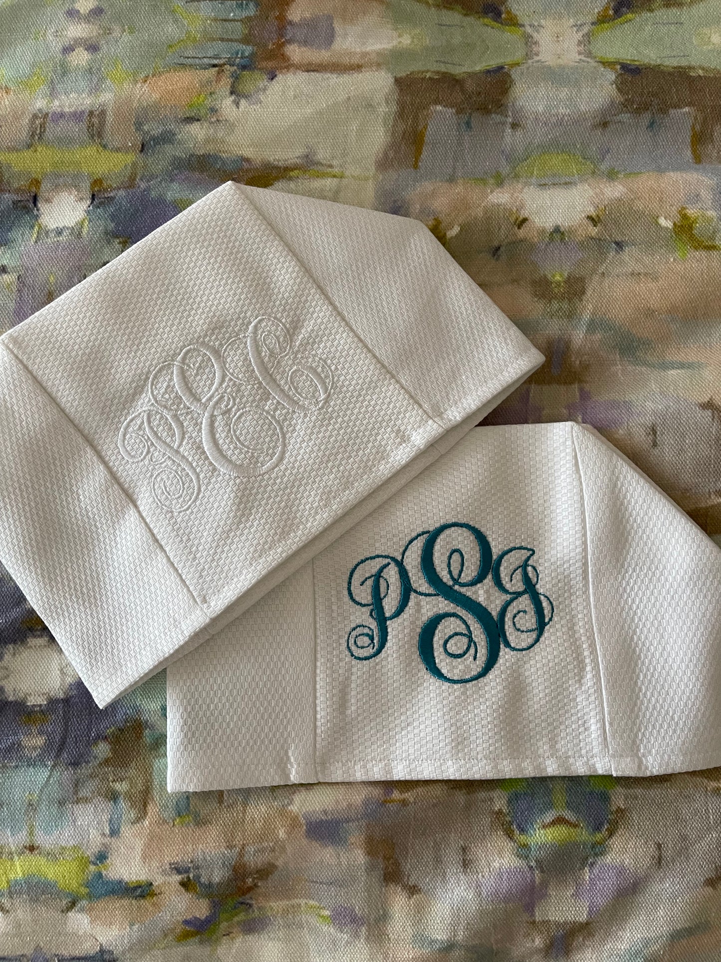 Embroidered Tissue Box Cover