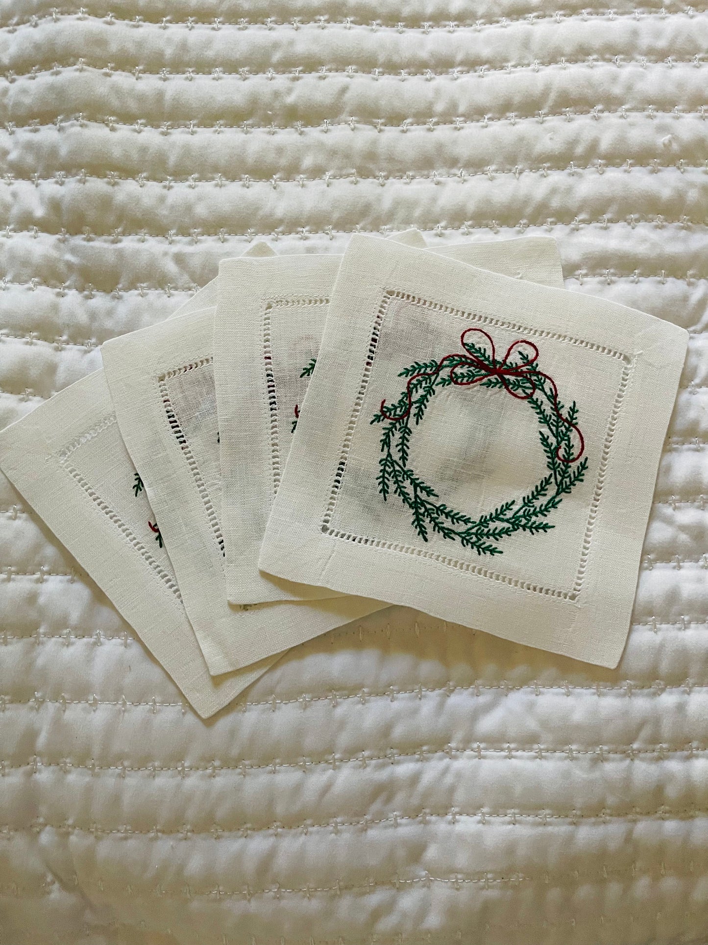 Christmas Wreath Embroidered Cocktail Napkins, Set of 4