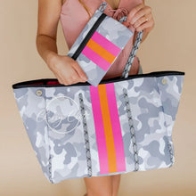 Load image into Gallery viewer, Neoprene striped tote - three colors!
